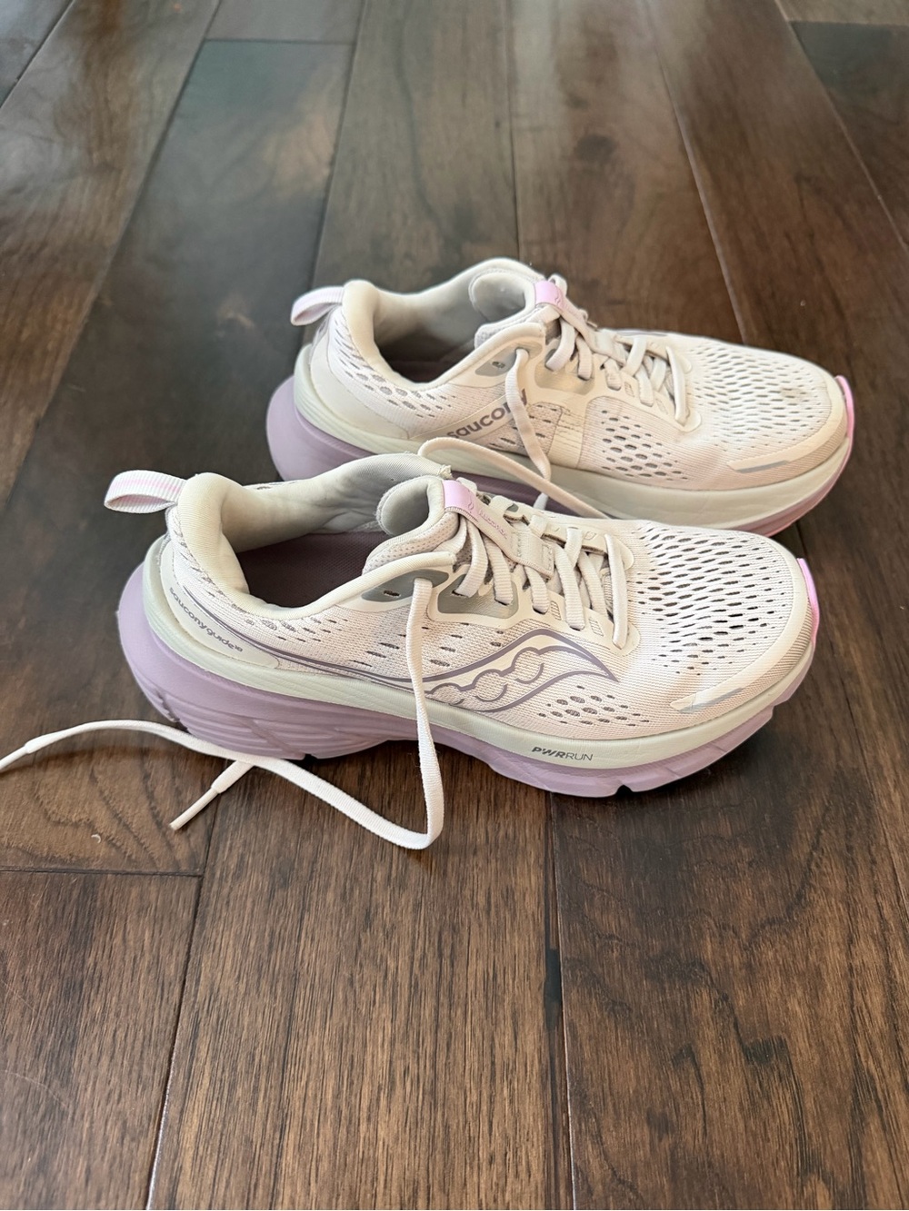 Saucony Women's Guide 16 Cushioned Running Shoes